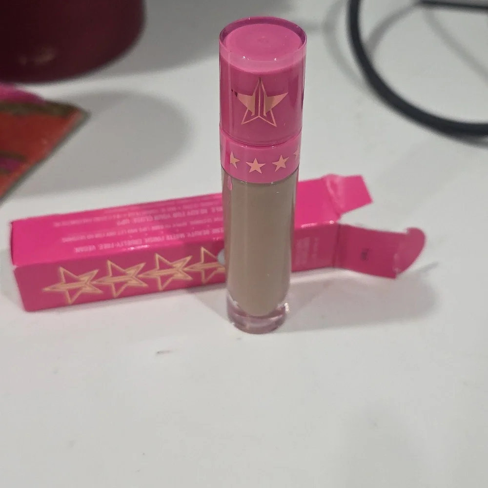 1 Jeffree Star Velour Liquid Lipstick - Picture 3 of 3